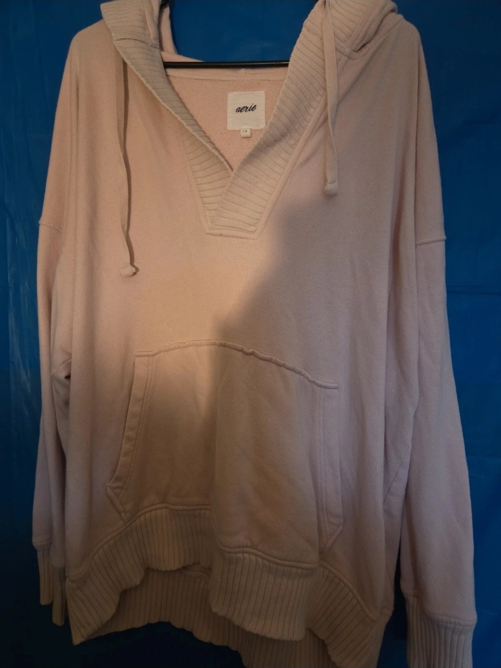aerie Pale Pink V‑Neck Hooded Pullover Sweater